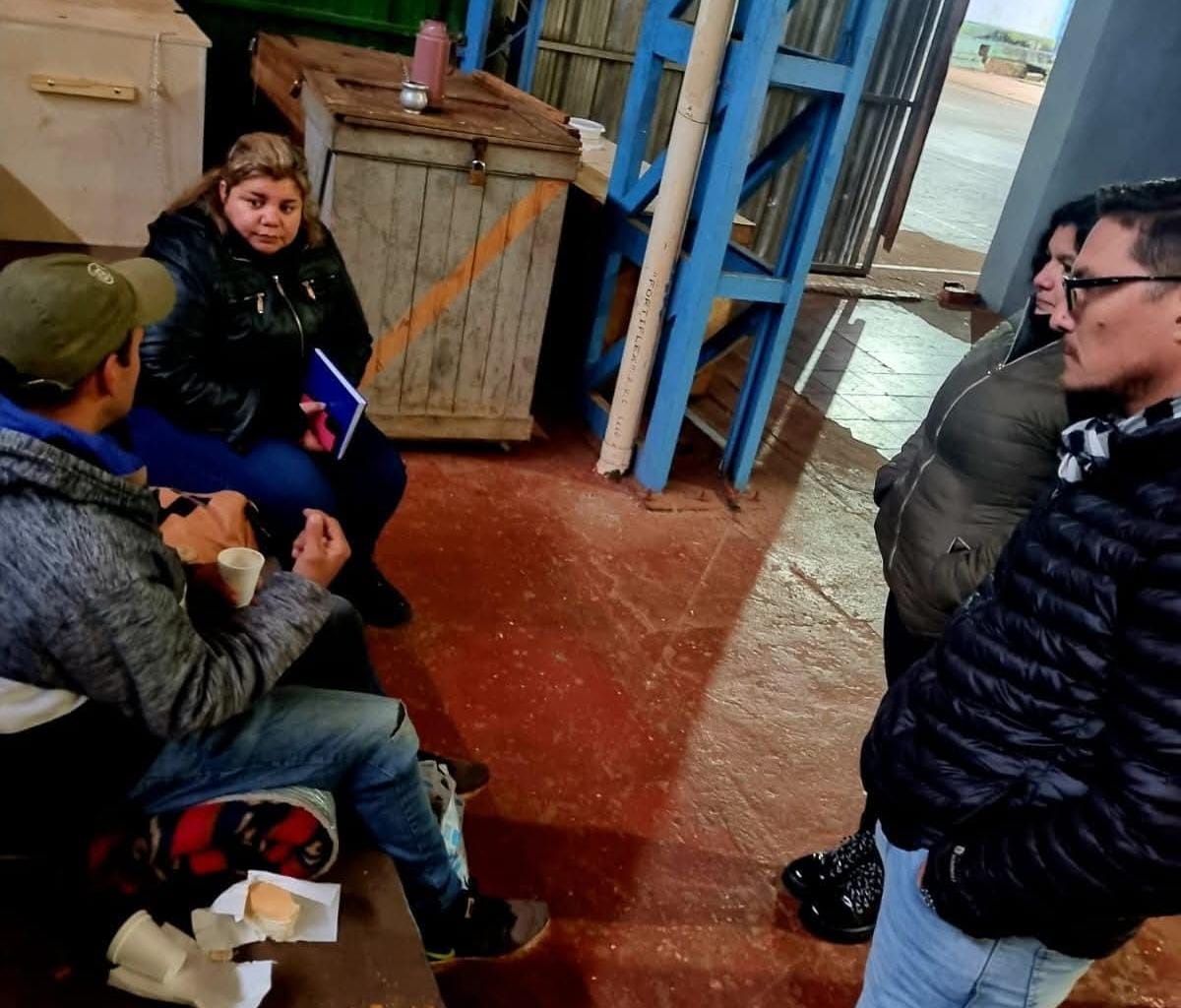 Acción Social brinda asistencia a personas en situación de calle por las bajas temperaturas